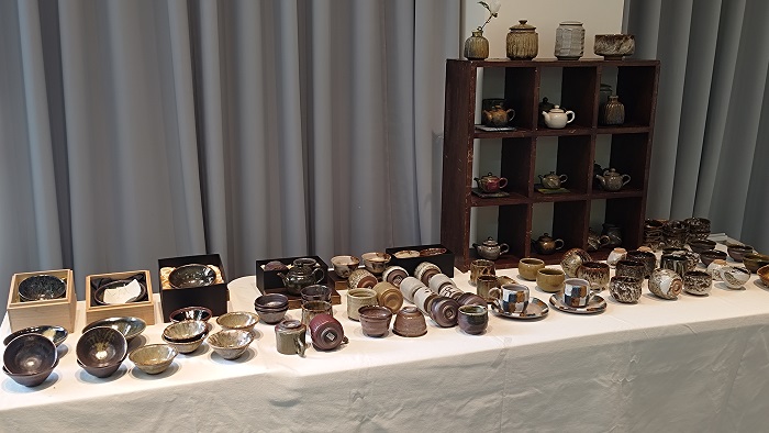 豐富的陶塑創作，展現在地藝術家的獨特生命力。（圖/三芝區公所提供）